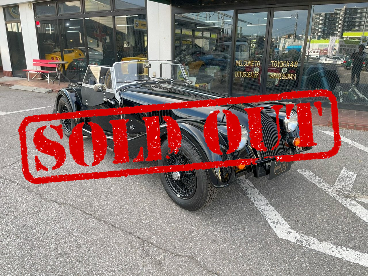 SOLD OUT 正規ディーラー車 MORGAN 4/4 (モーガン フォーフォー) スポーツブラック 498㎞