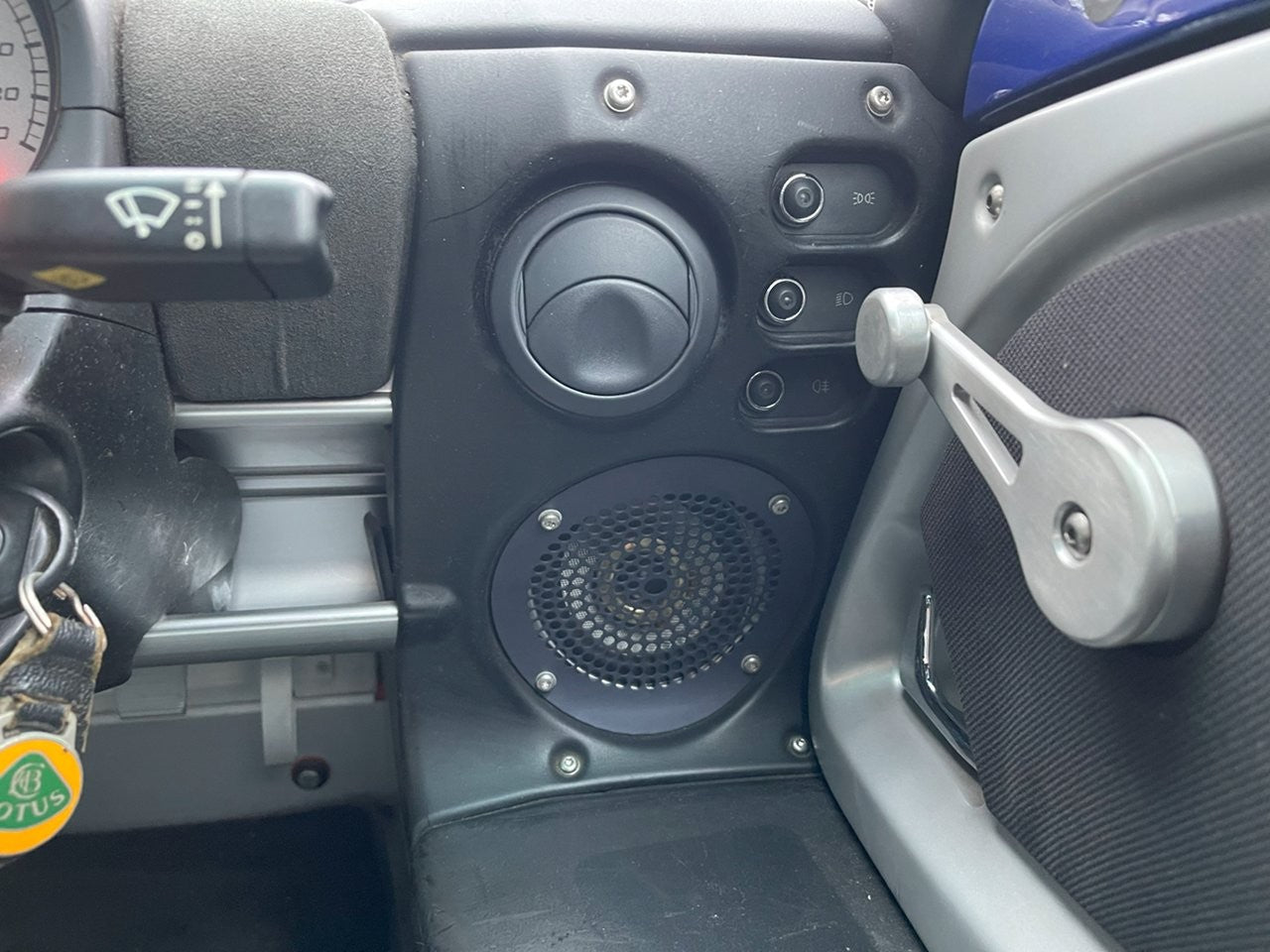 特選中古車 ロータス エリーゼ スポーツ111ロード 04年モデル 160ps  1オーナー 走行82,614km