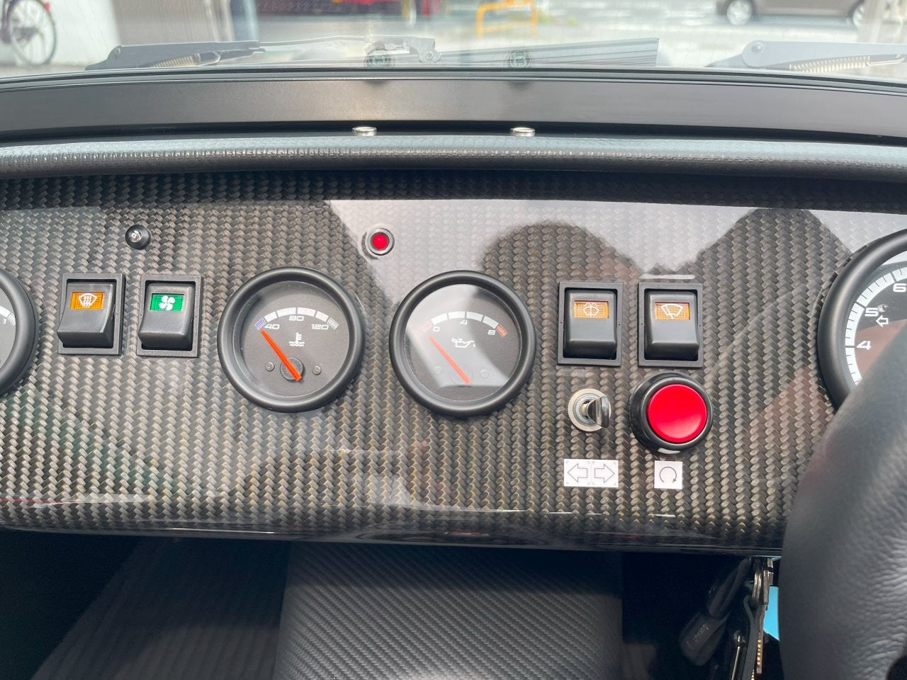 在庫即納　新車未登録　ケータハム セブン170R　アルミレッド