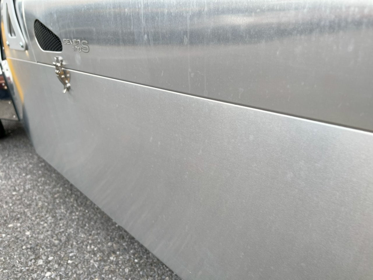 在庫即納　新車未登録　ケータハム セブン170S　アルミイエロー