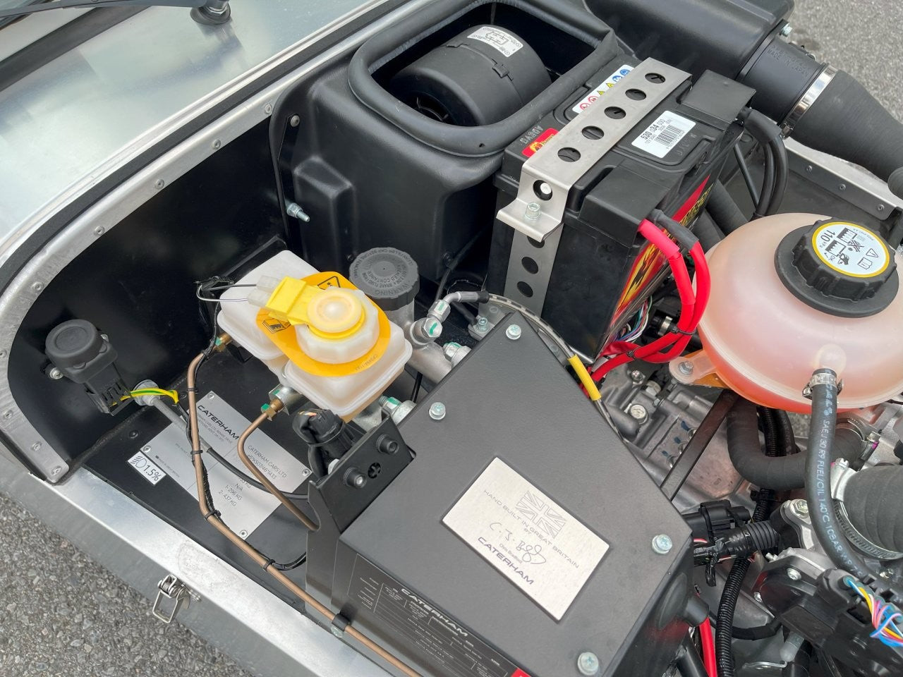 在庫即納　新車未登録　ケータハム セブン170S　アルミイエロー