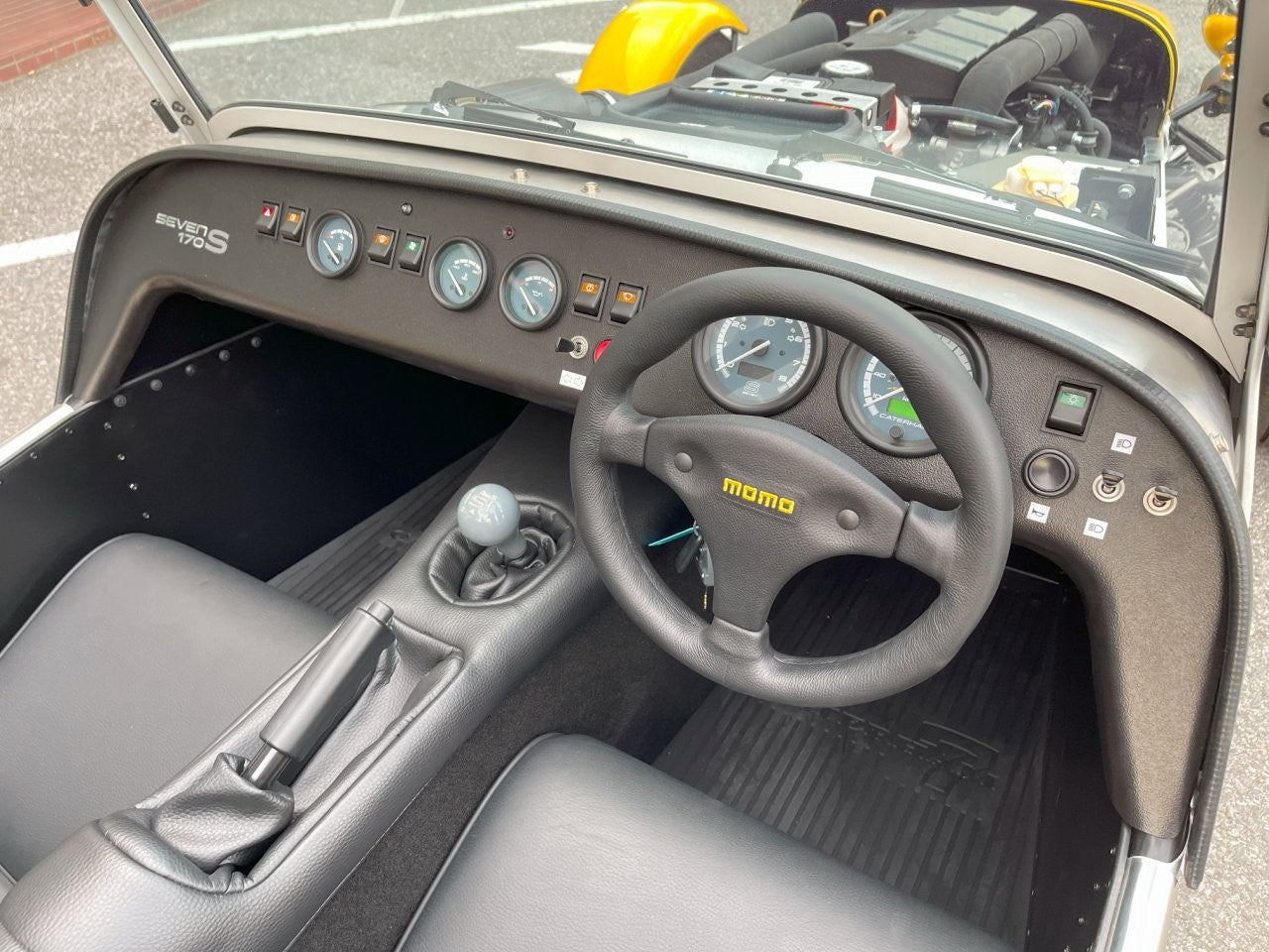 在庫即納　新車未登録　ケータハム セブン170S　アルミイエロー