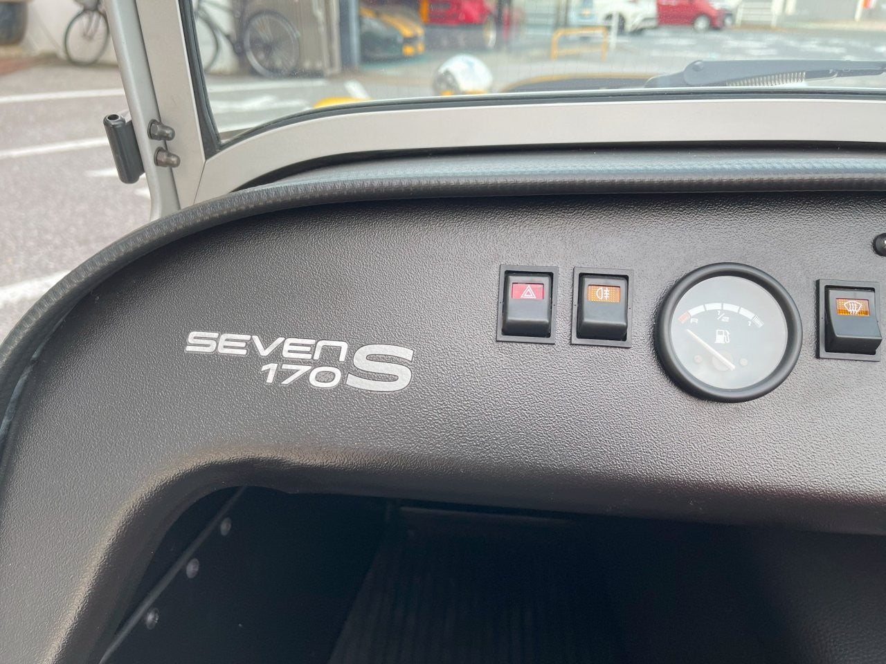 在庫即納　新車未登録　ケータハム セブン170S　アルミイエロー