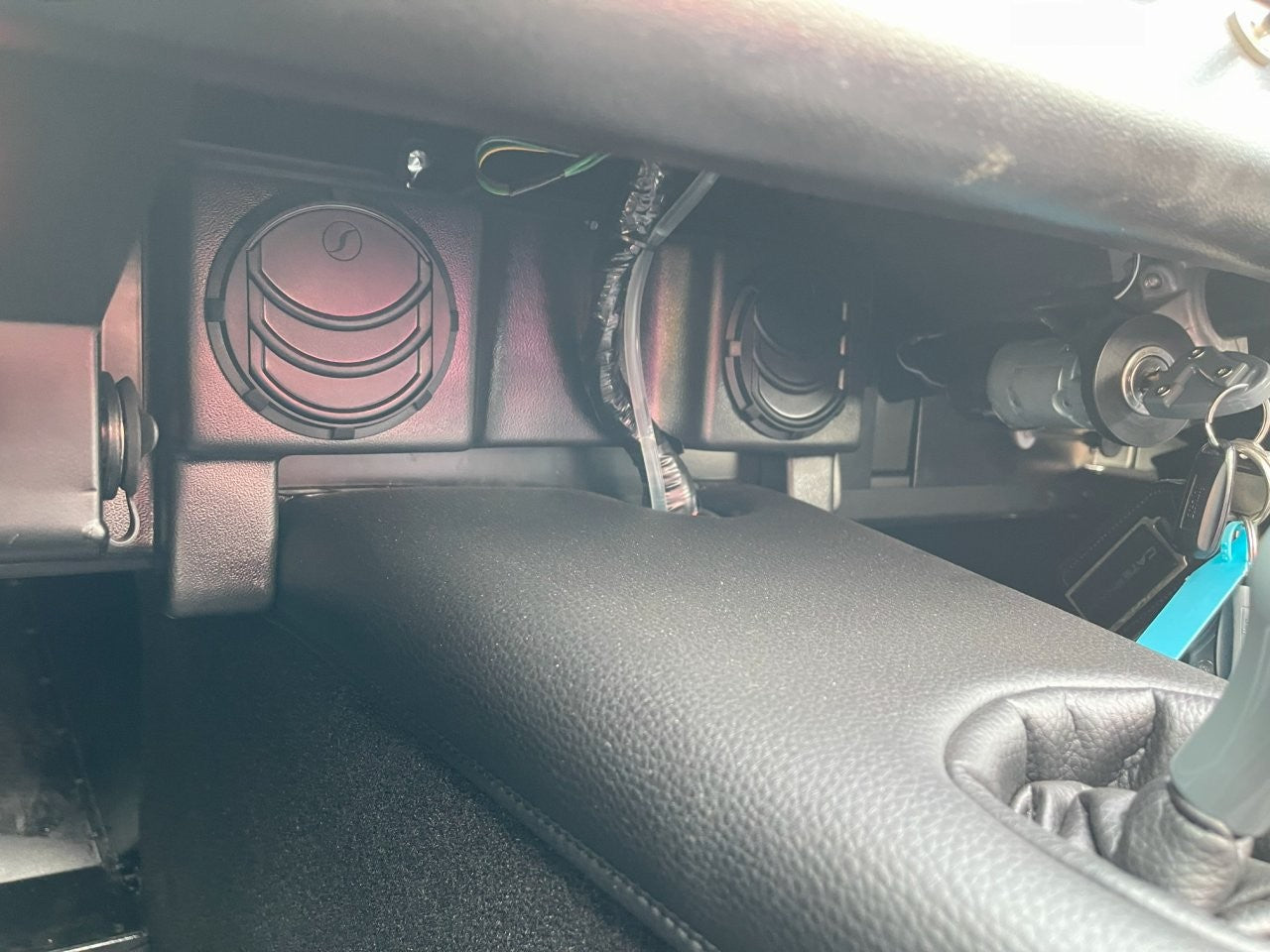 在庫即納　新車未登録　ケータハム セブン170S　アルミイエロー