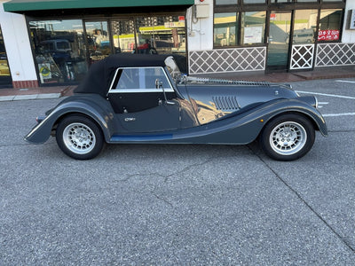 新古車 正規ディーラー車 MORGAN Plus Four AT (モーガン プラスフォー) クラシックグレー