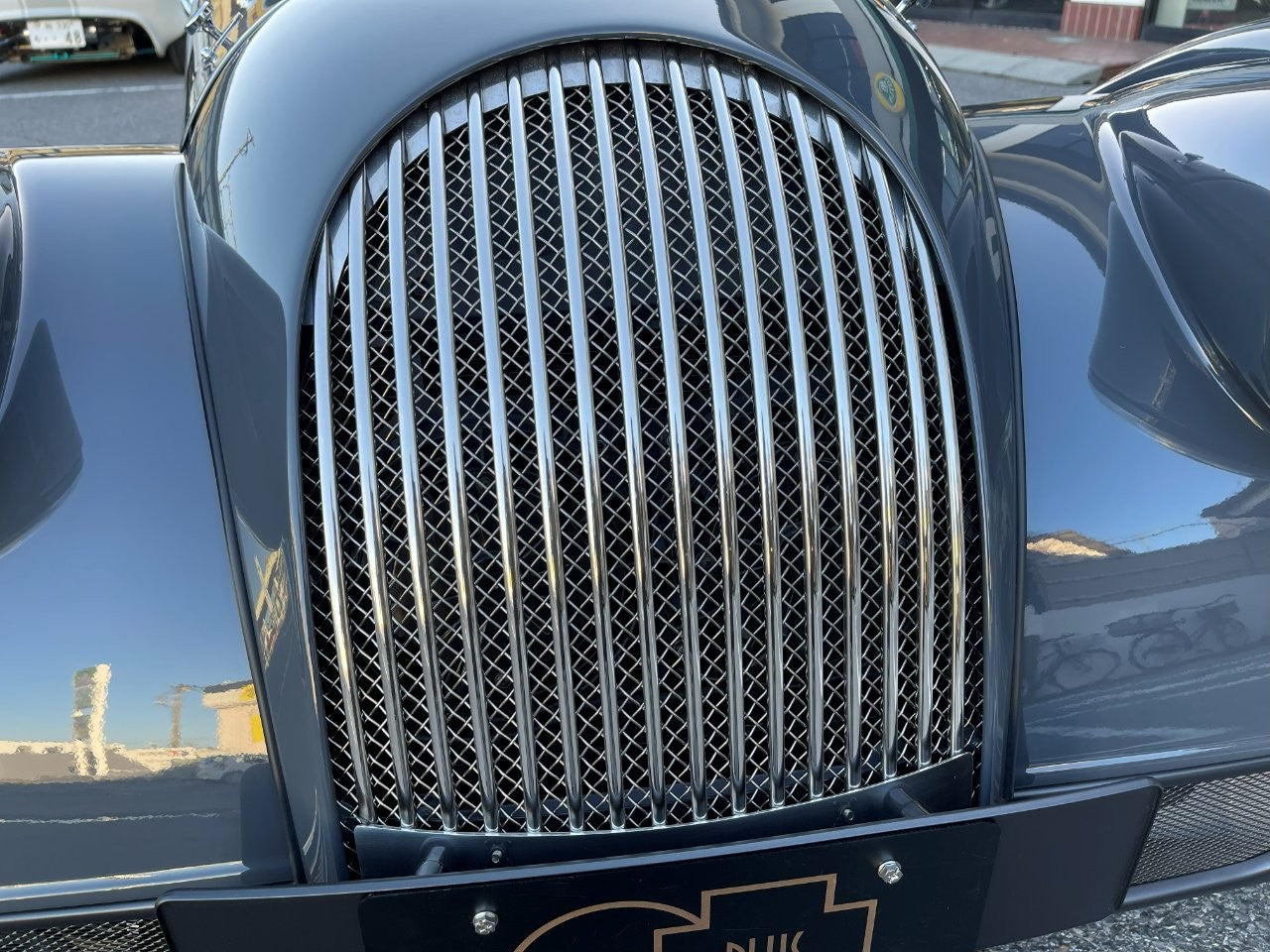 新古車 正規ディーラー車 MORGAN Plus Four AT (モーガン プラスフォー) クラシックグレー