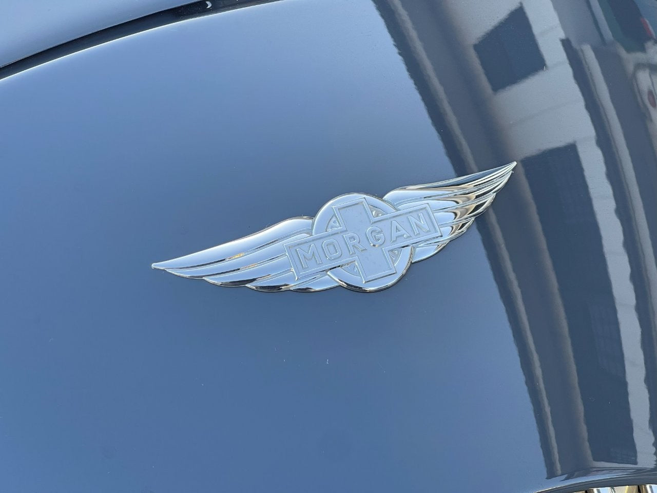 新古車 正規ディーラー車 MORGAN Plus Four AT (モーガン プラスフォー) クラシックグレー
