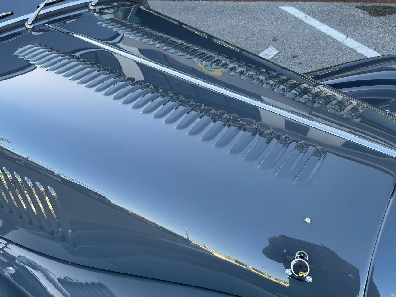 新古車 正規ディーラー車 MORGAN Plus Four AT (モーガン プラスフォー) クラシックグレー