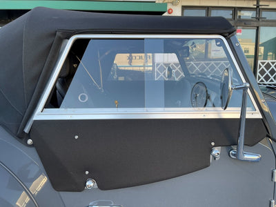 新古車 正規ディーラー車 MORGAN Plus Four AT (モーガン プラスフォー) クラシックグレー