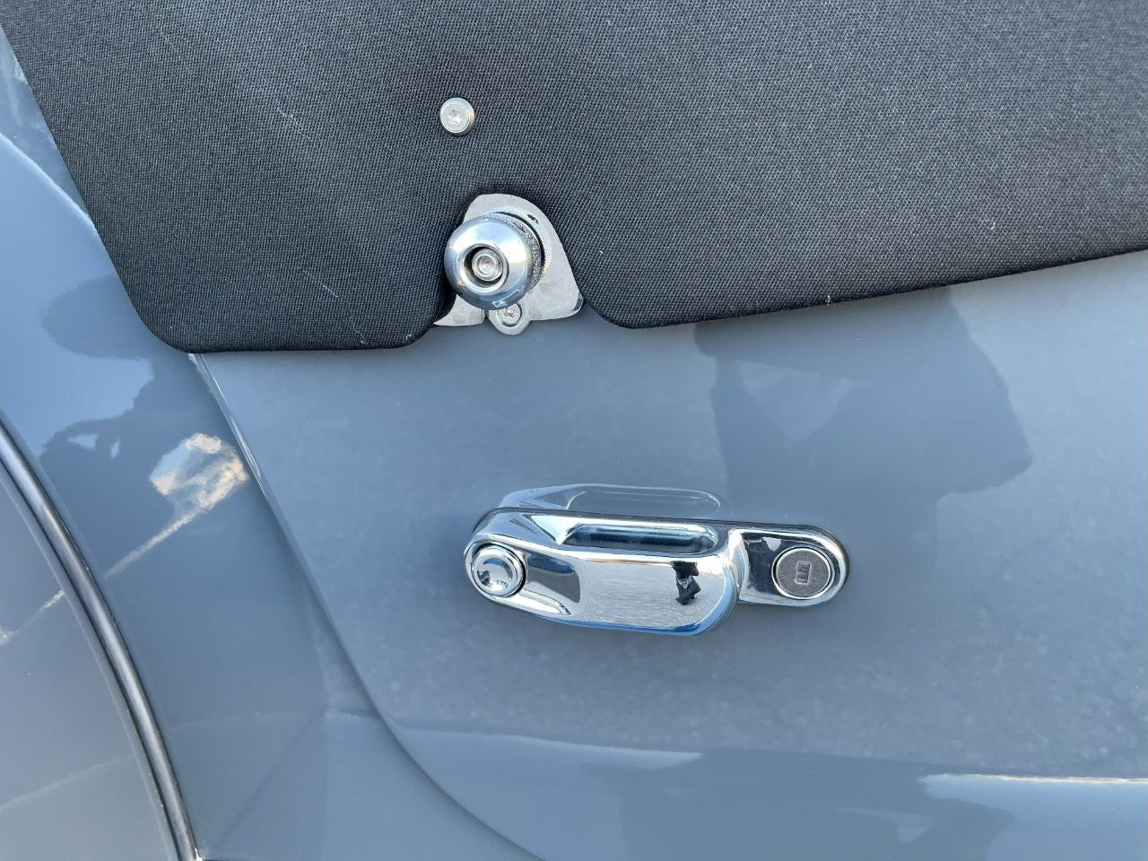 新古車 正規ディーラー車 MORGAN Plus Four AT (モーガン プラスフォー) クラシックグレー