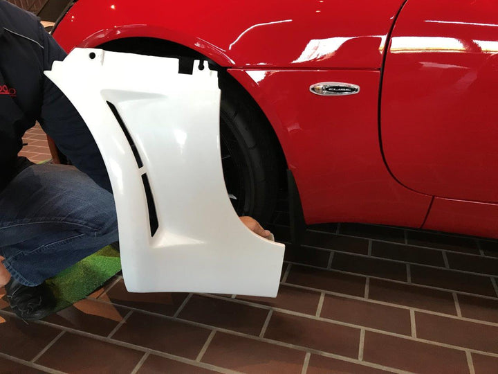 生産終了】OUTERPLUS LOTUS ロータス S2 & S3 エリーゼ用 フロント
