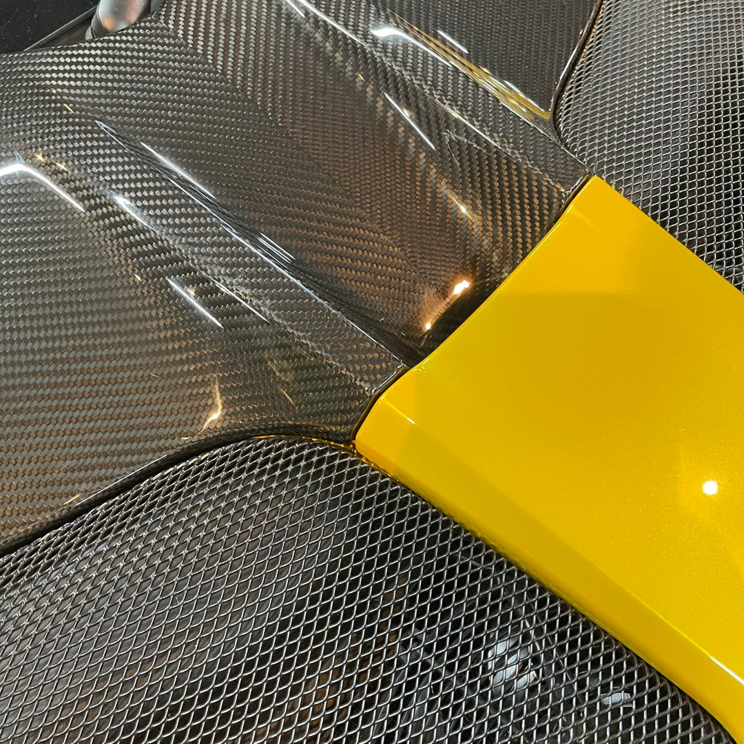 希少！エリーゼ用ドライカーボン製アクセスパネル　ローバーエンジン搭載車　未使用！ただし難あり　ELISE S2 Kシリーズ OUTERPLUS カーボン製 フロントアクセスパネル ロータス S2 エリーゼ