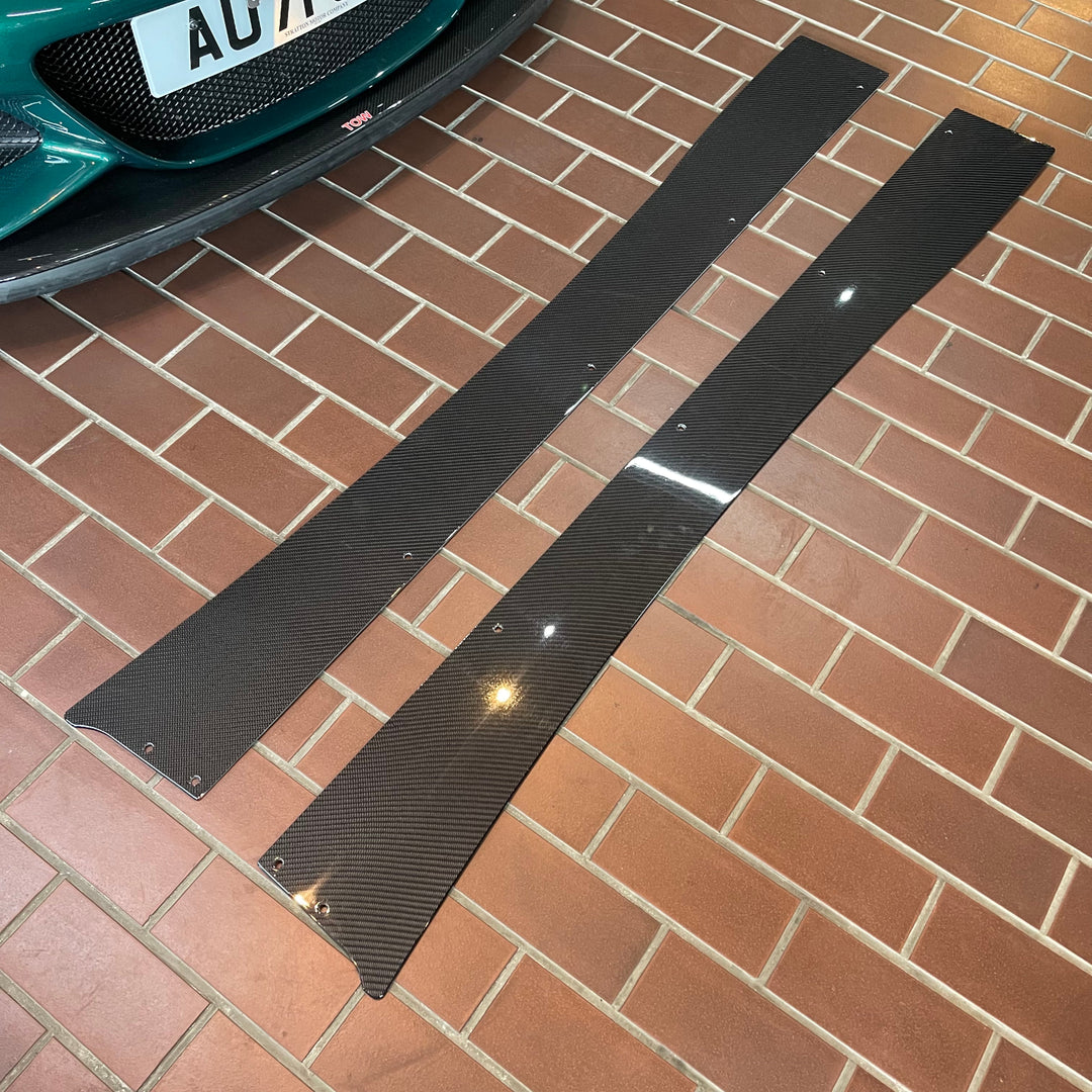 ELTECH カーボンサイドスカート ロータス V6 エキシージ用 – OUTERPLUS